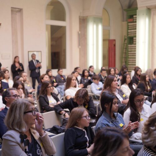 platea contesto-min